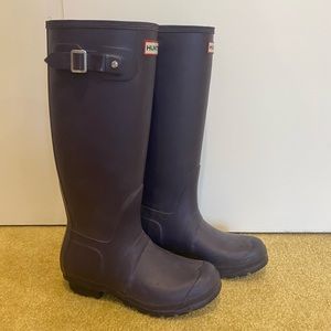 Purple Hunter rain boots - lightly worn